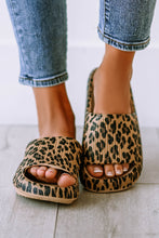 Load image into Gallery viewer, Leopard Print Slippers